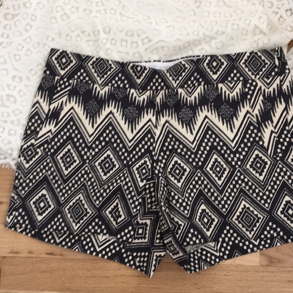 NWT J Crew Shorts. Sz 10 - Picture 2 of 5